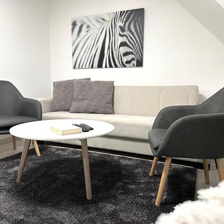 Apartment Nela Pavčina Lehota Buitenkant foto