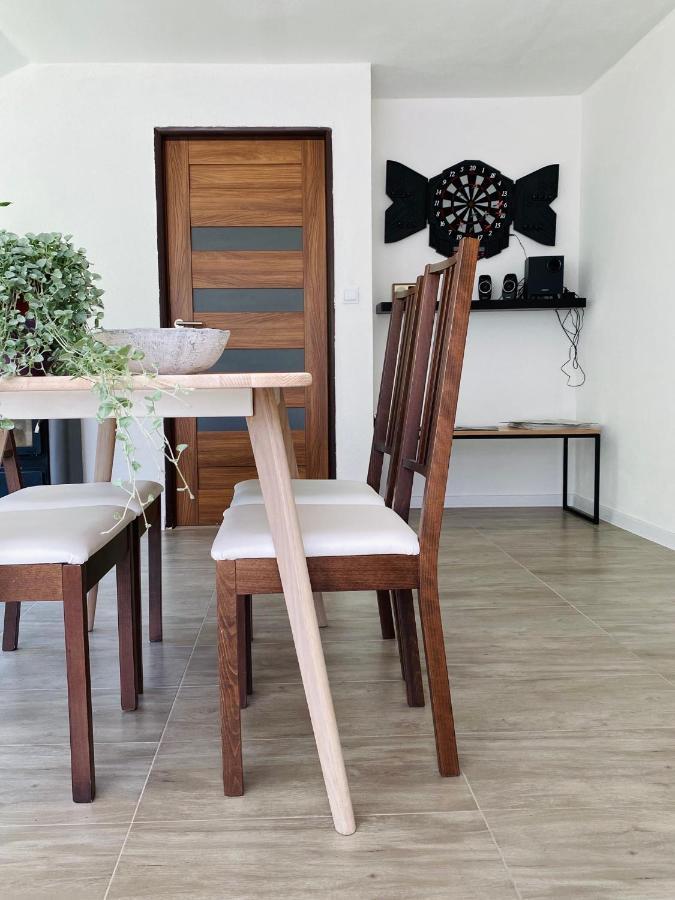 Apartment Nela Pavčina Lehota Buitenkant foto